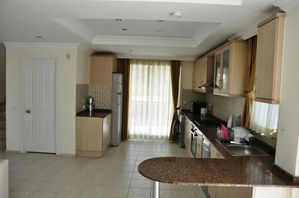 Gold Villa 6