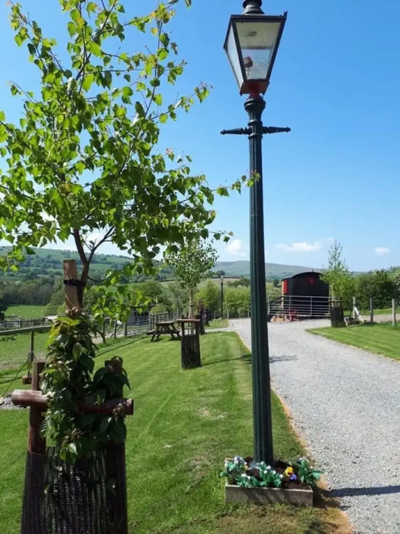 Ruby Shepherds hut Sleeps 4