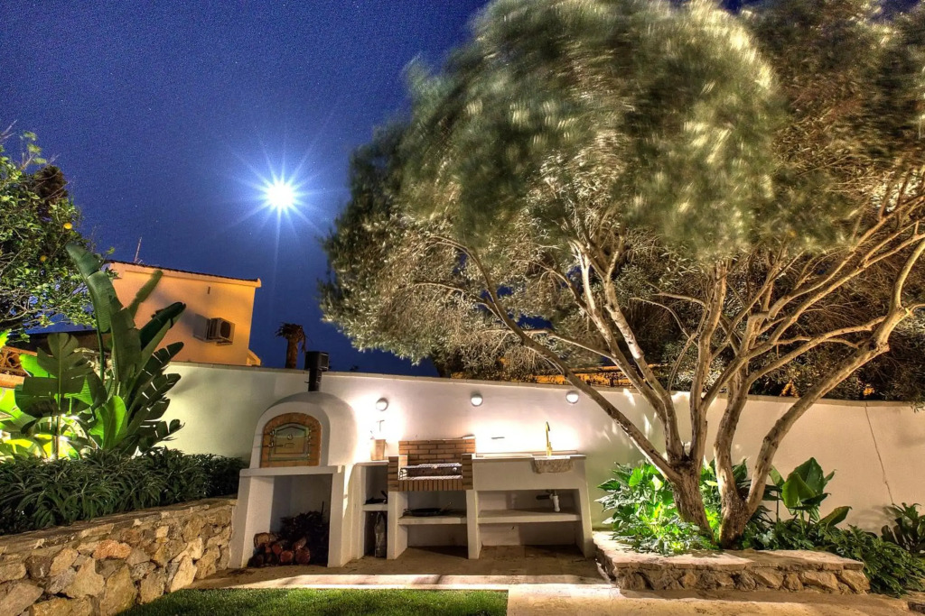 Villa Mas Tranquila - A stylish villa with pool 150m from the beach