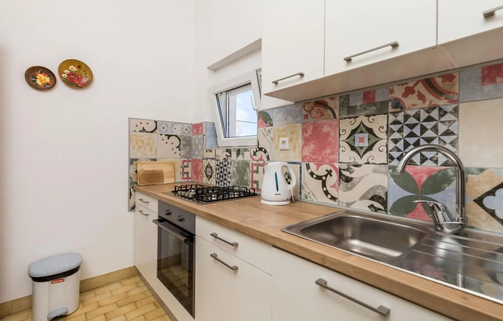 Awesome Apartment in Pag With Wifi and 2 Bedrooms