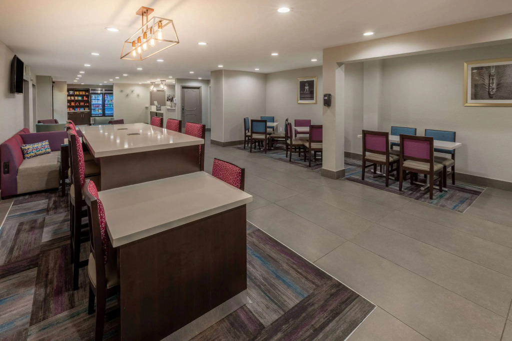 La Quinta by Wyndham Houston NW Brookhollow