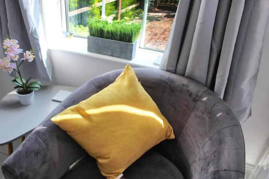 Cosy Cottage, Fireplace, Fenced Garden, Pets