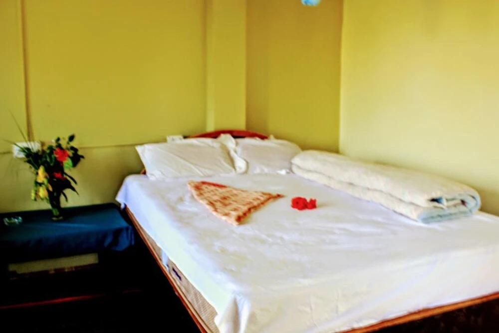 Bardia Riverside View Park Resort - FR and EN speaking