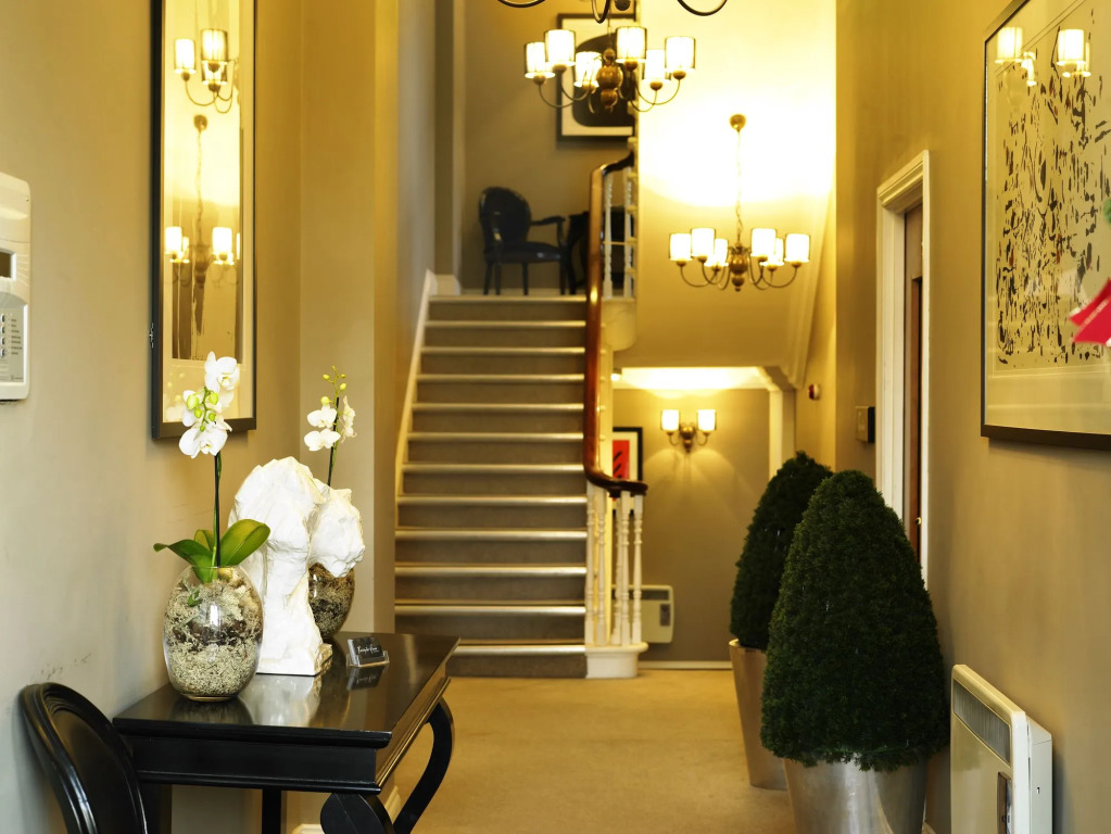 Kensington House by Warren Collection