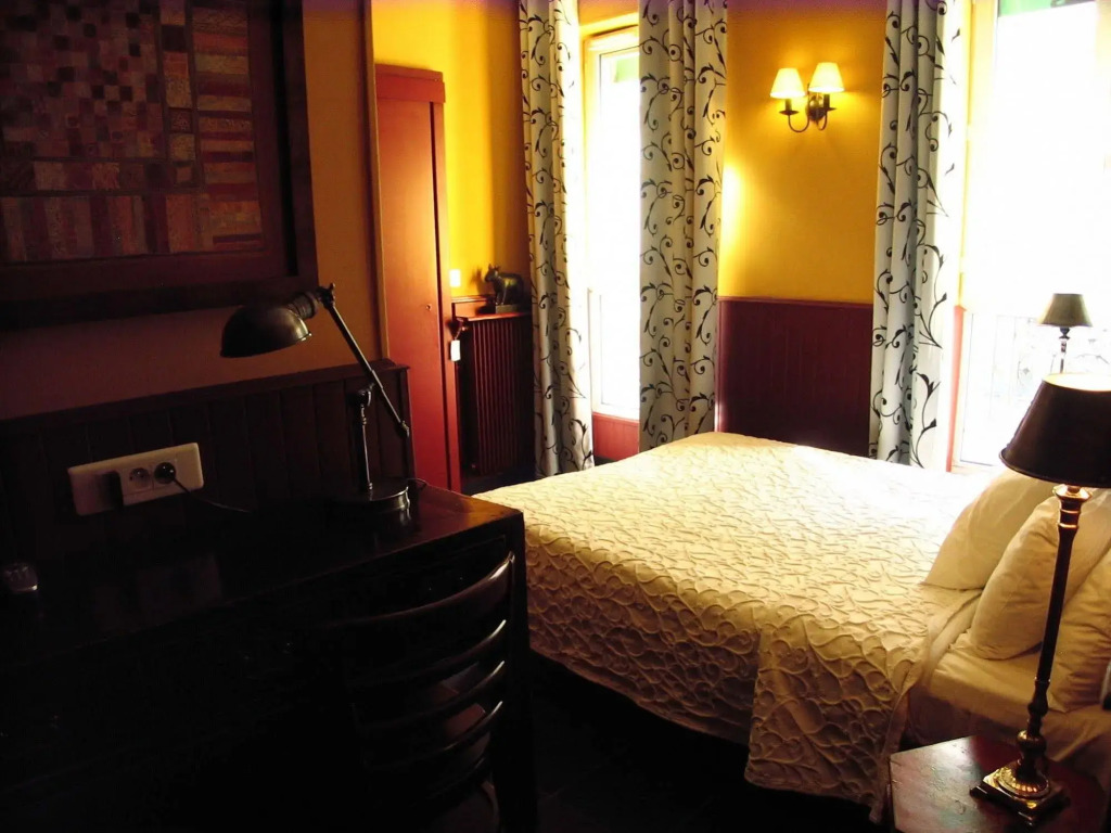 Walled off Hotel Paris