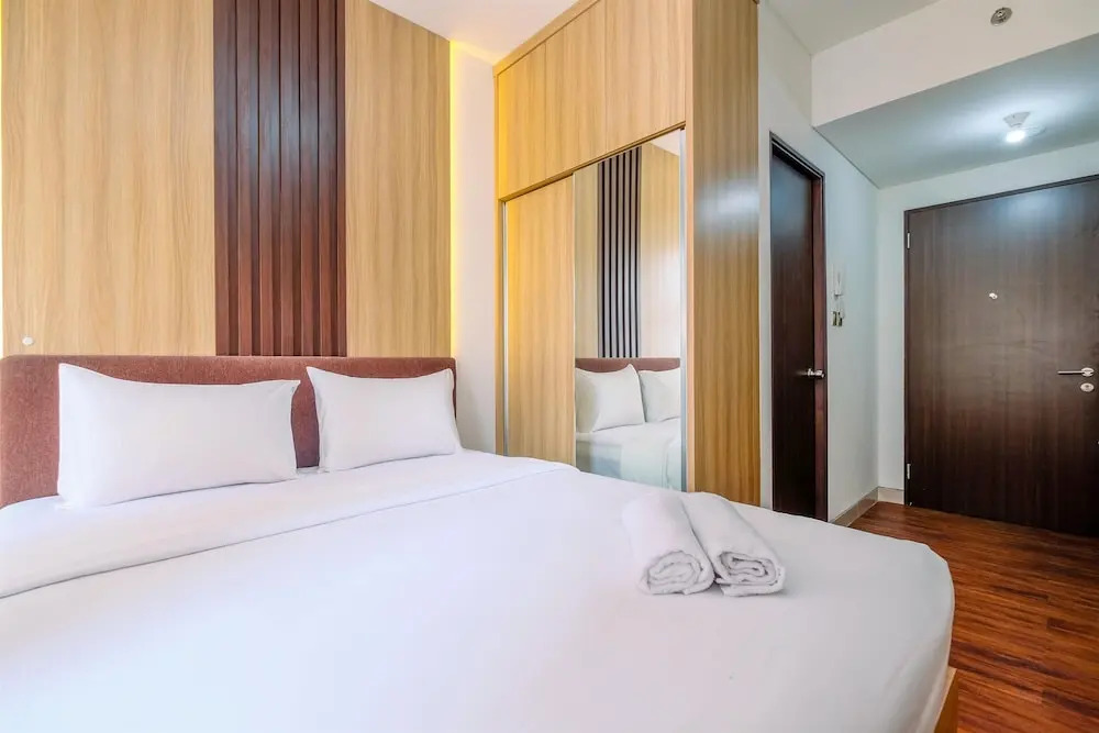 Comfy And Modern Studio At Transpark Cibubur Apartment
