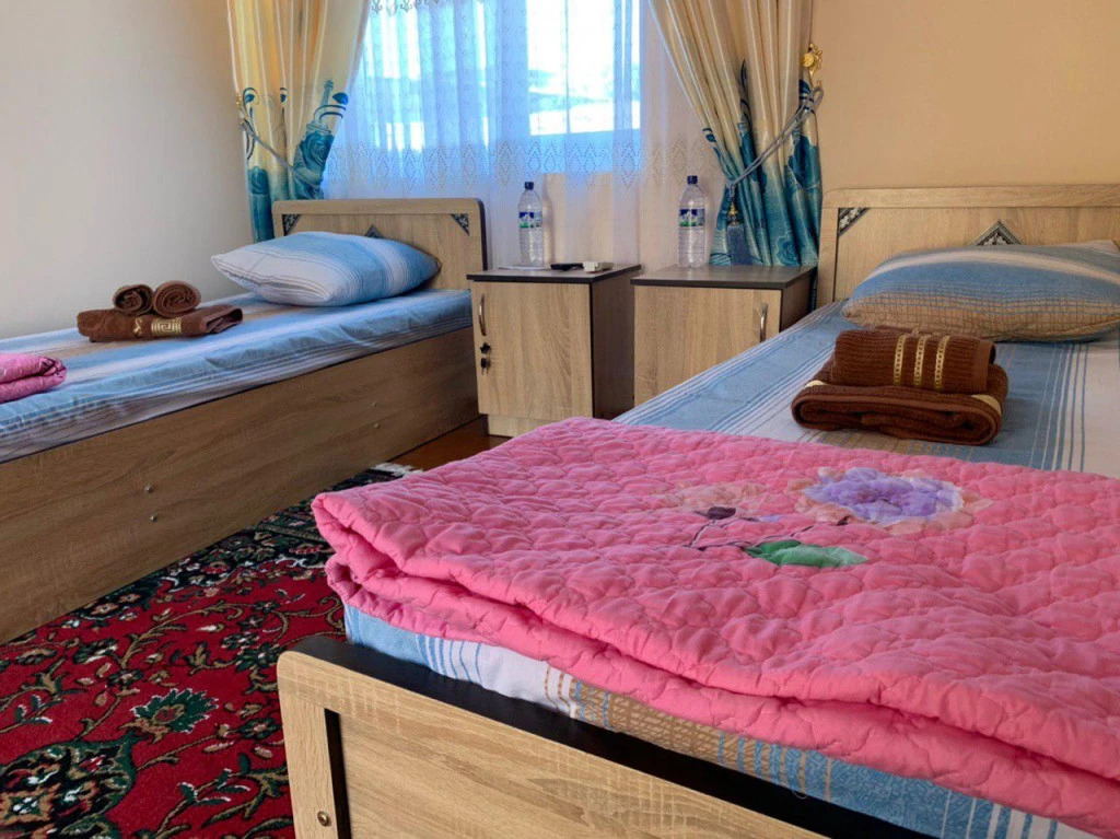 Zuxro Guesthouse