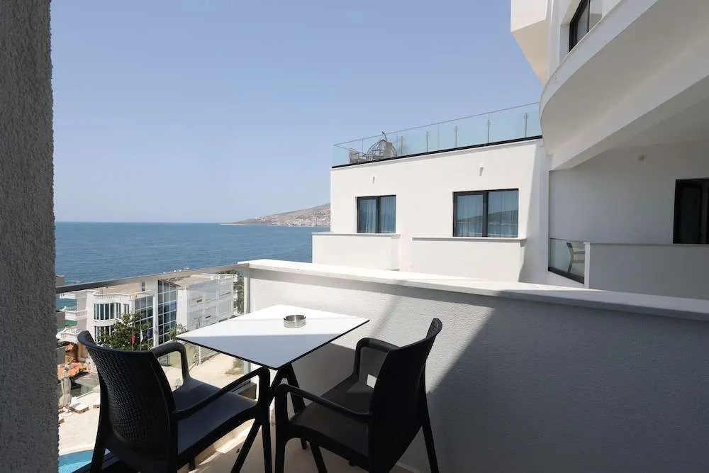 Harbour Hotel