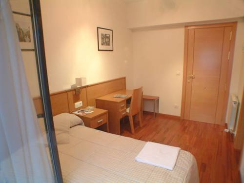 Hostal Tranches