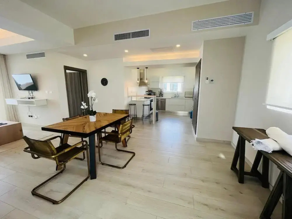 Beauty Apartment From Steps To The Beach F41