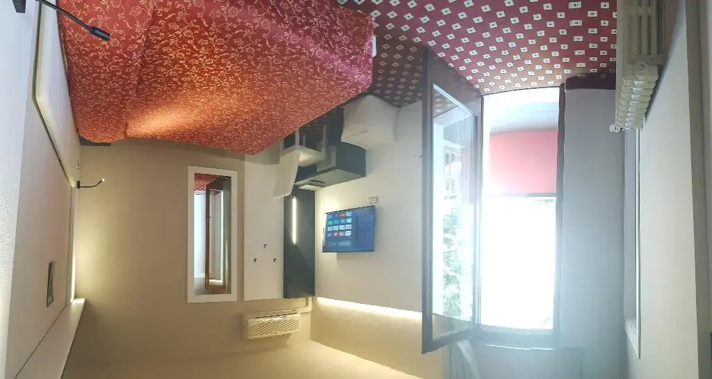 Hotel Diana