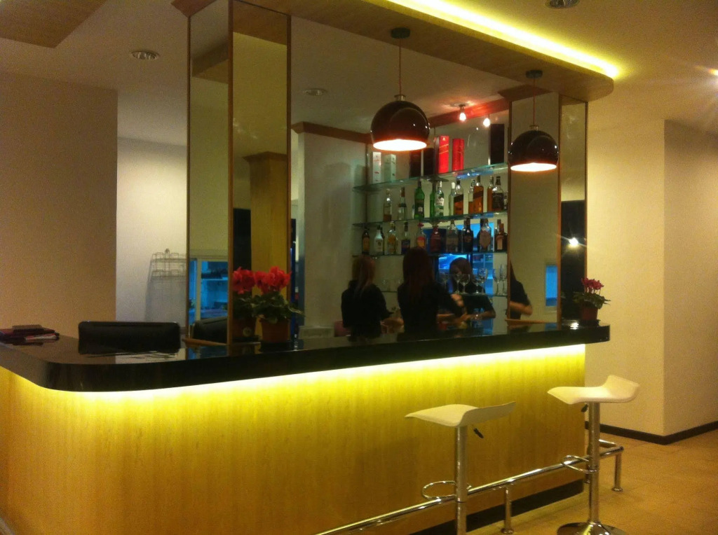 TH beach hotel