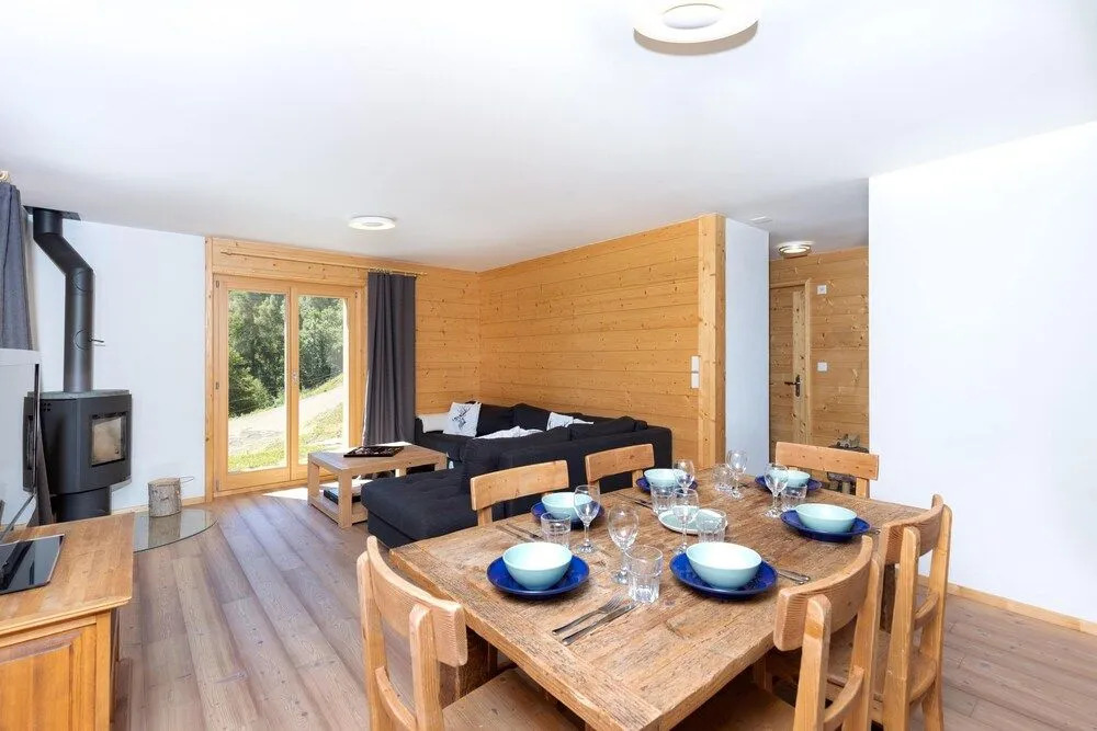 Chalet Le Cerf New Build Stylish Stay