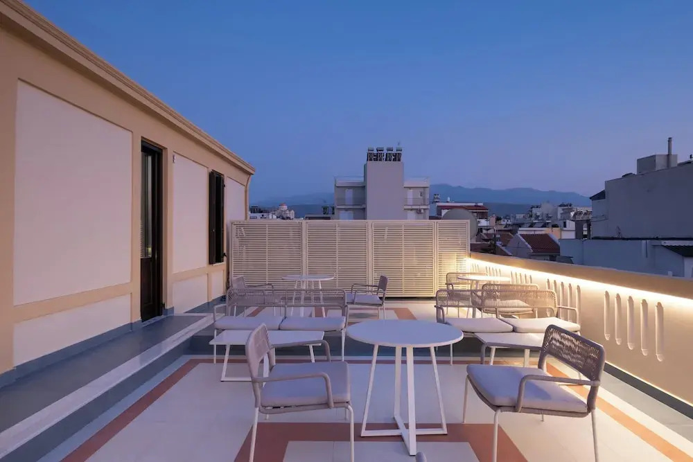 Bouquet Luxury Rooms Walk to Beach & Chania Old Town