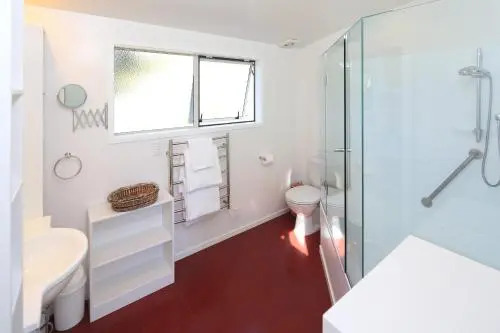 Onetangi Lookout - Stay Waiheke