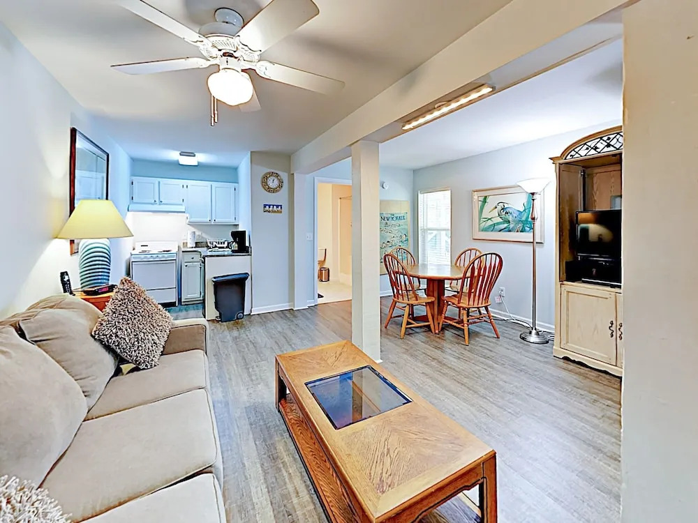 703 Kure Beach - 4 Br Home