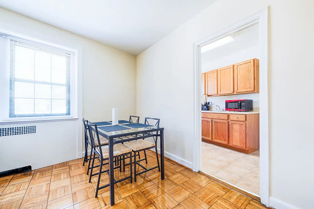 Ginosi Basics Thomas Circle Apartel