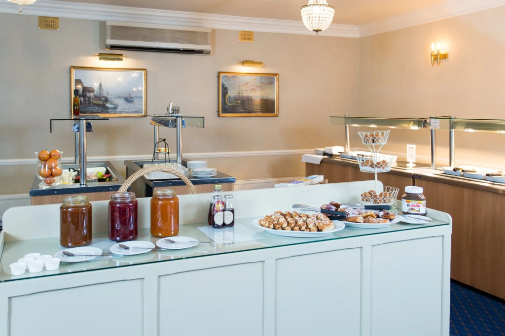 The Clarendon Hotel