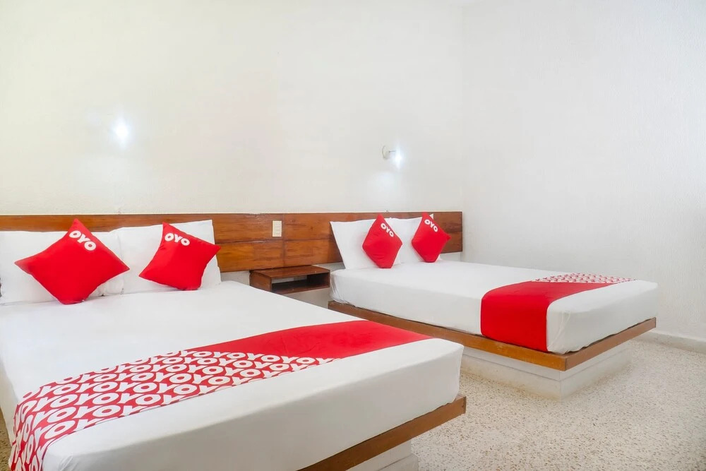 Hotel Los Leones
