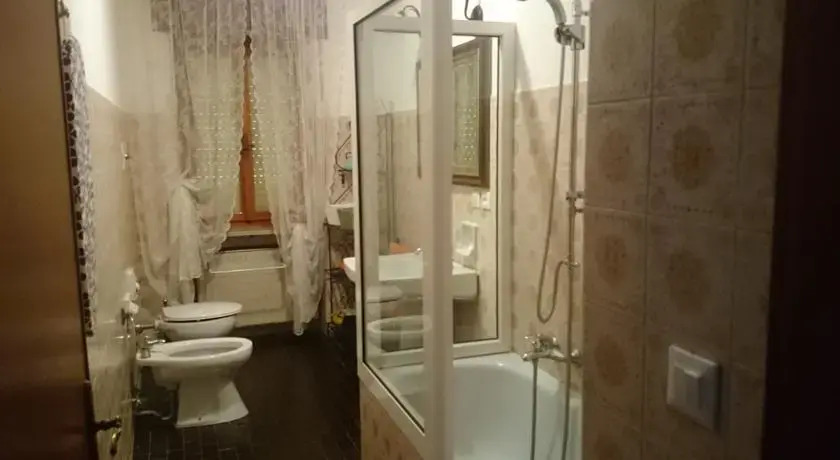 Silver Apartment