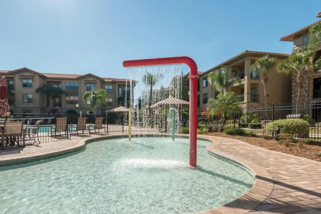 904 Charo Pkwy, Unit 533 4 Bedrooms, 3 Bathrooms