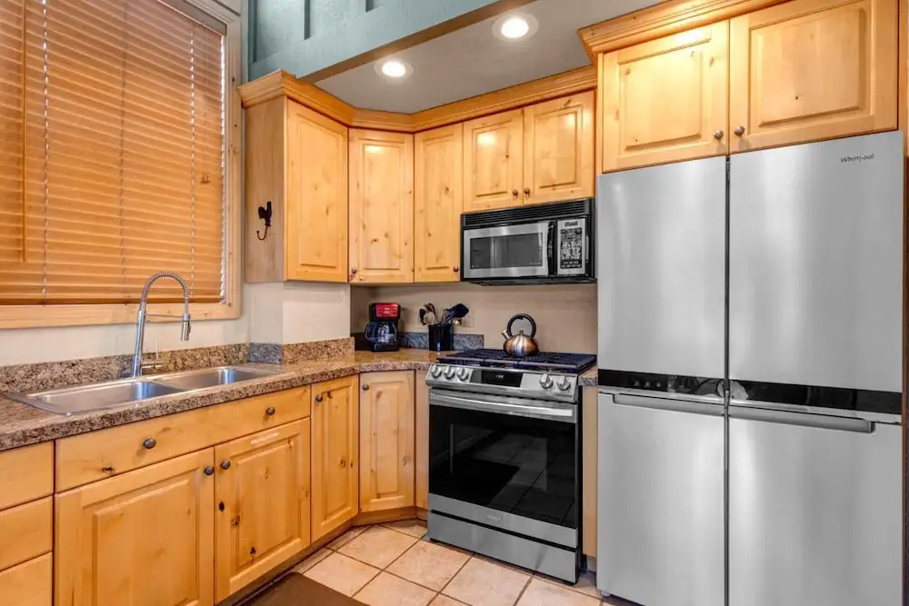 Empire Avenue Townhomes by KBM