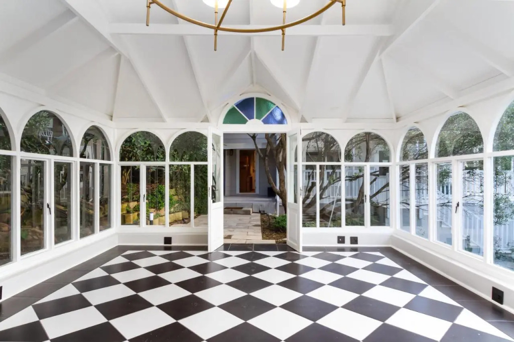 Bay Haven Collection, Hout Bay