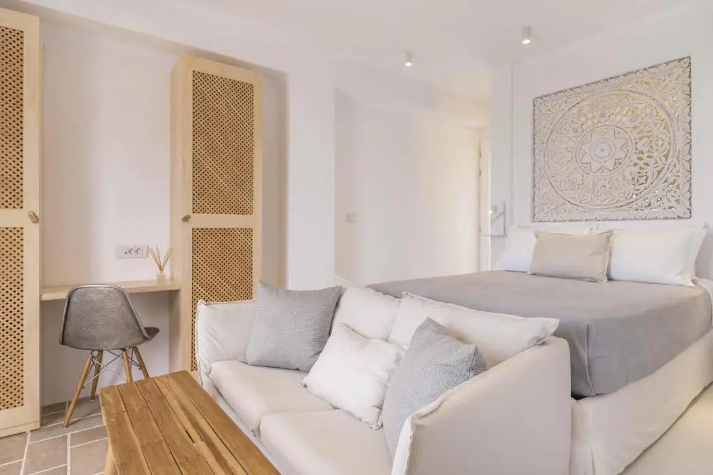 Seafront Brand New Studio in Little Venice of Paros