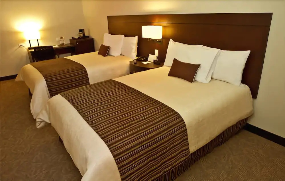 HOTEL CHACAO SUITES