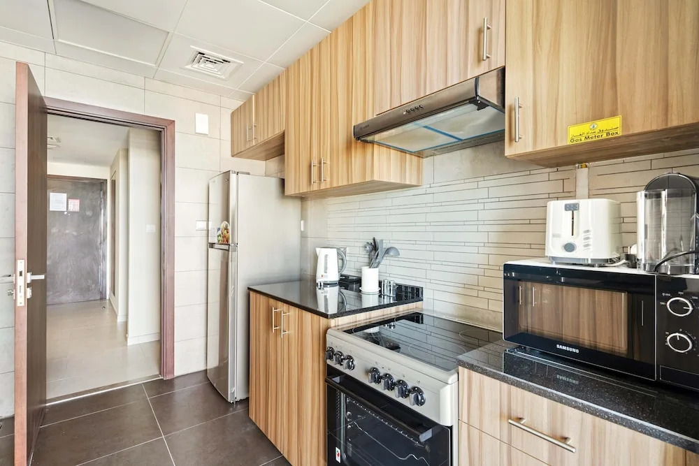 Silkhaus Luxury 2BR Maid Free Beach Access