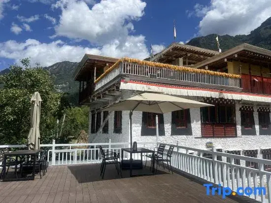 Gedabo Liyu Courtyard | Mountain View Homestay