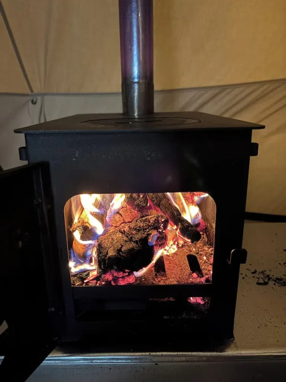 Cozy Winter Hot Tent With Log Burner, Tv & Hot tub