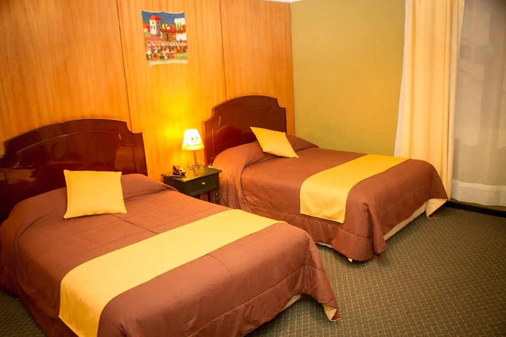 Hostel Sillustani Inn Puno