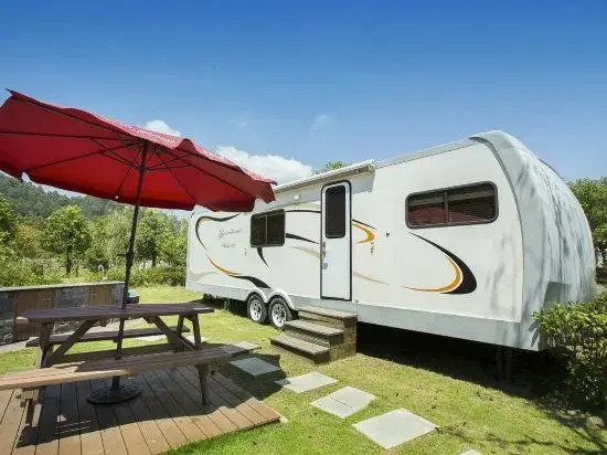 To Journey Huangshan Camping