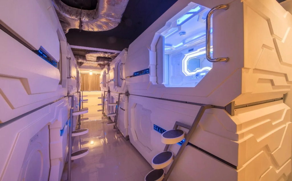 Hi Capsule Pattaya - Adults Only