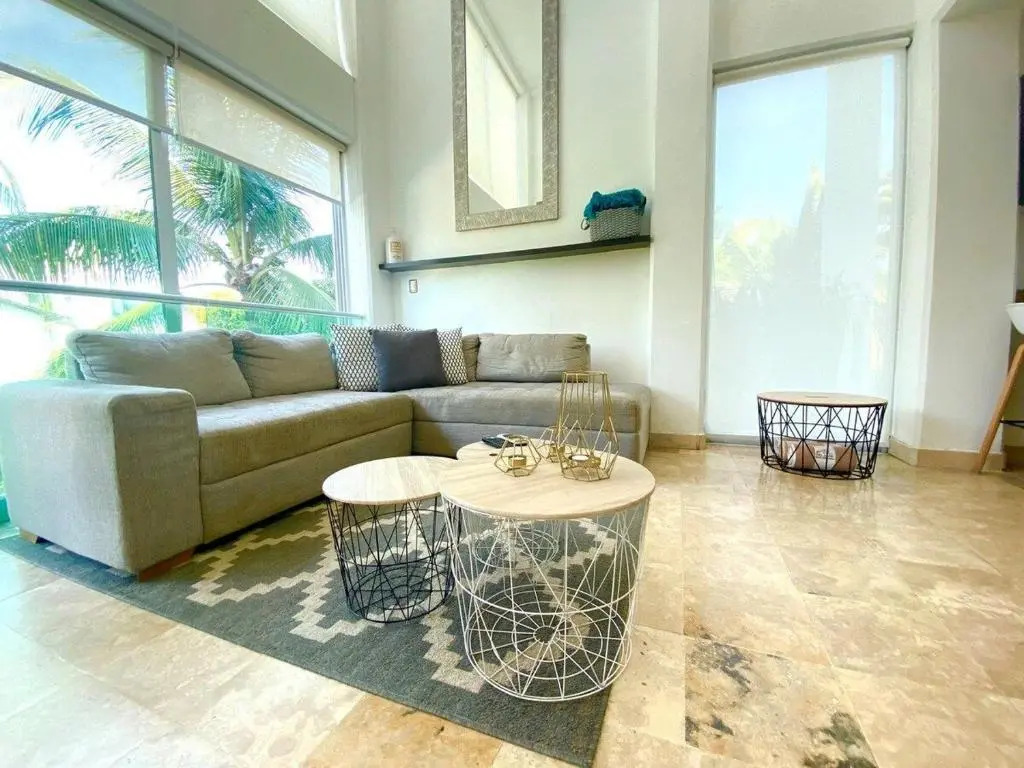 2 Floor Apartment, Pool View, 50 Meters To The Sea