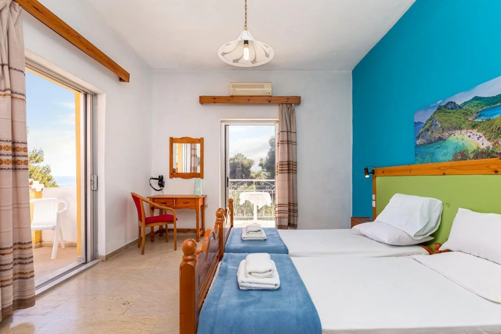Alexandros Apartments