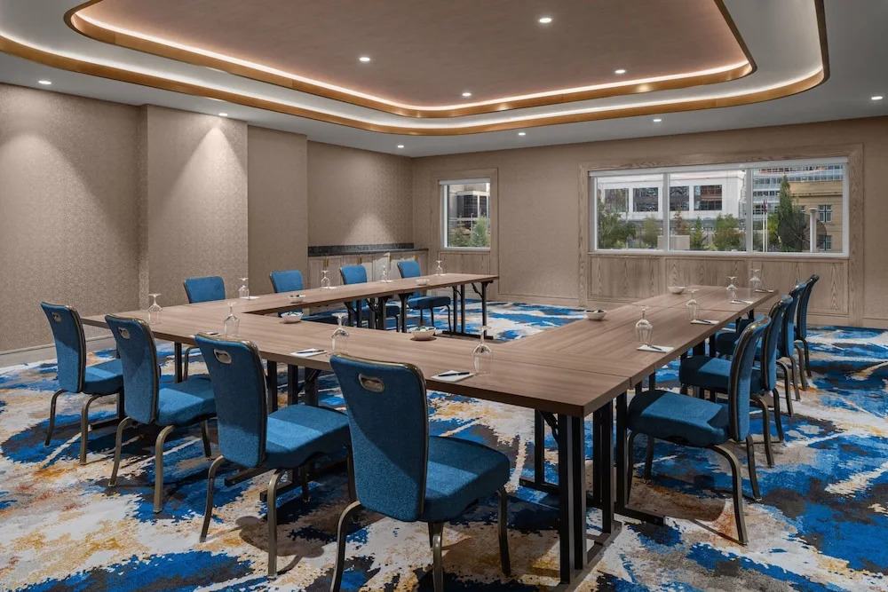 Courtyard by Marriott Calgary Downtown