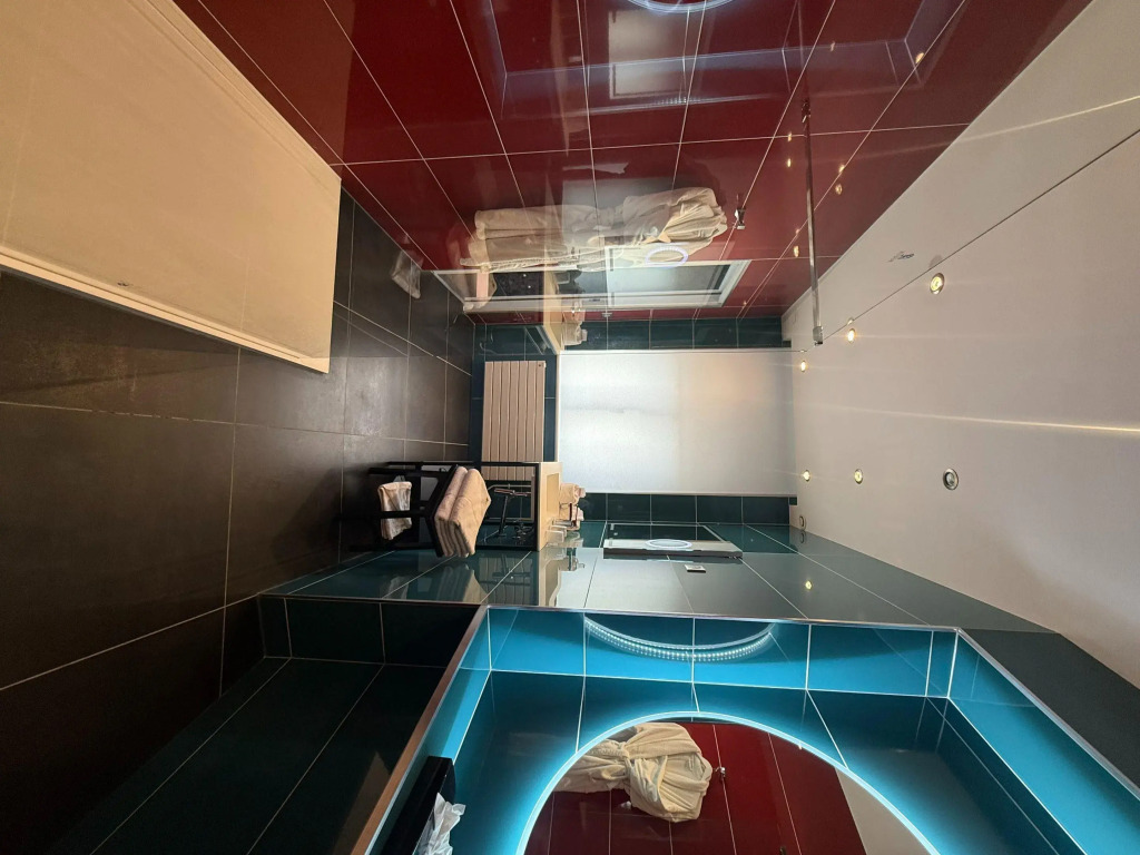 Отель LOGIS Hôtel Borel