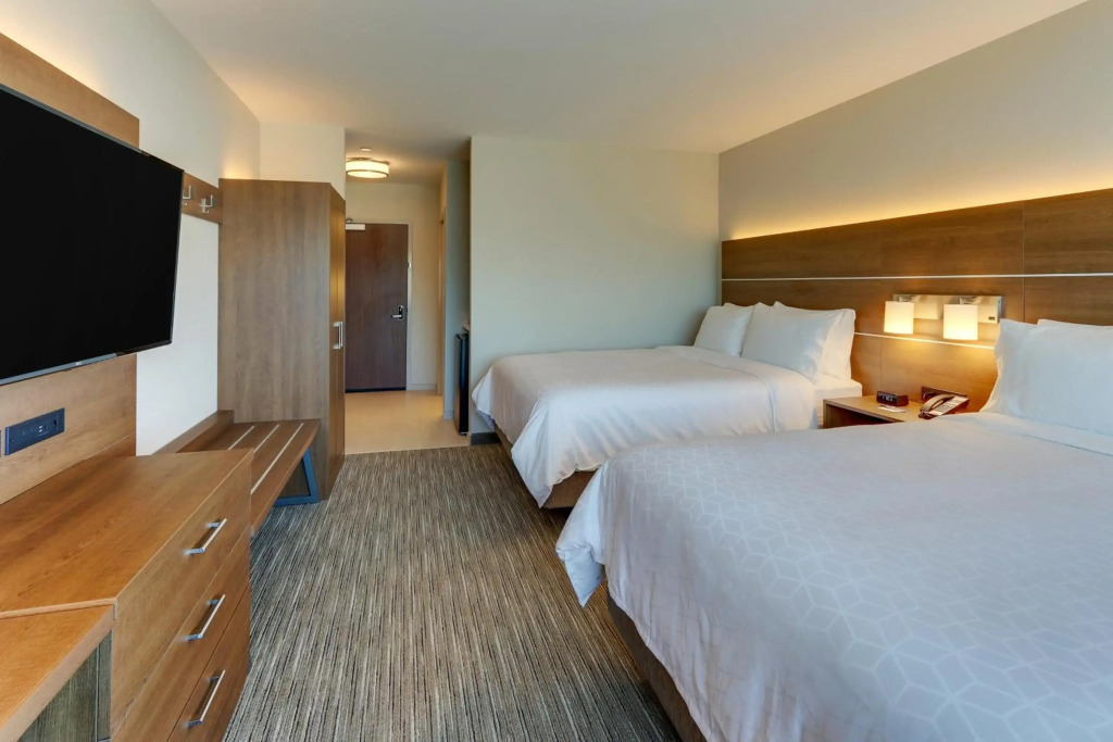 Holiday Inn Express & Suites - Roanoke - Civic Center