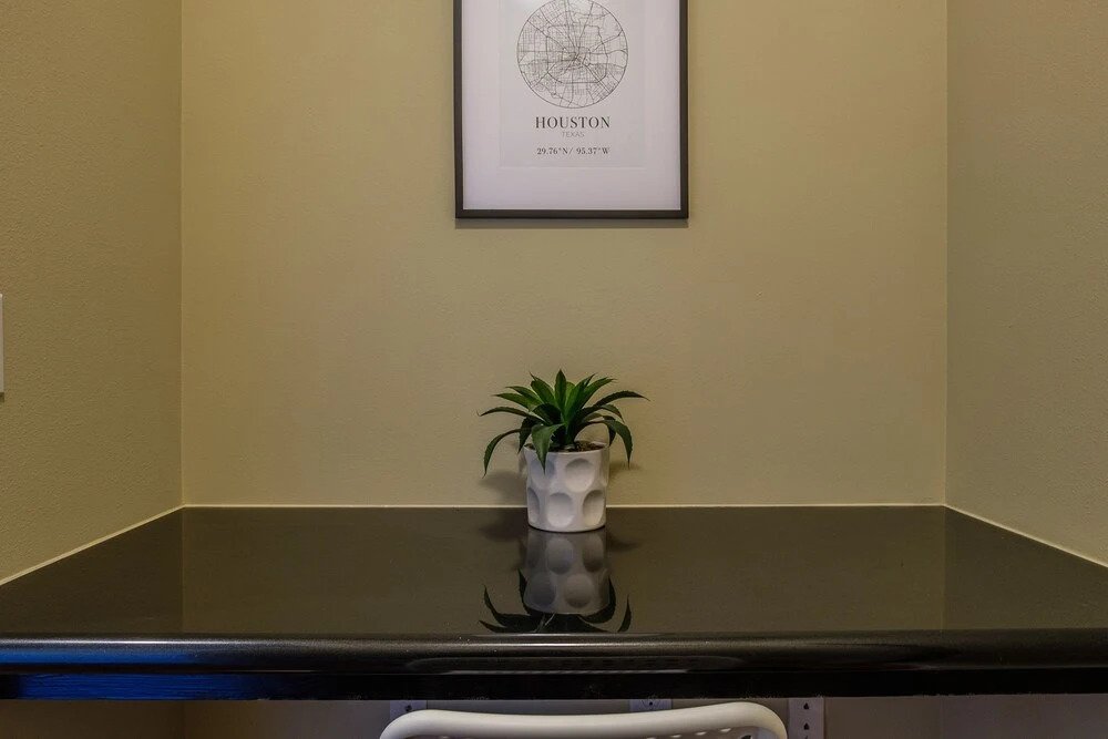 FRONTDESK Residences at Gramercy Apts Houston