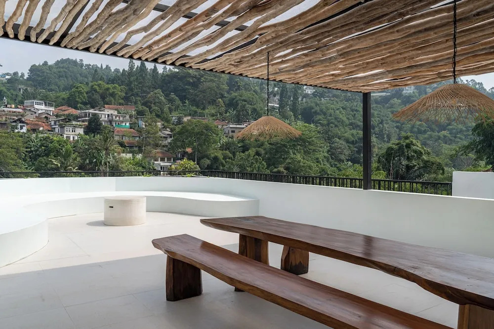 Lavender Rooftop 3BR Villa with a Heated Private Pool
