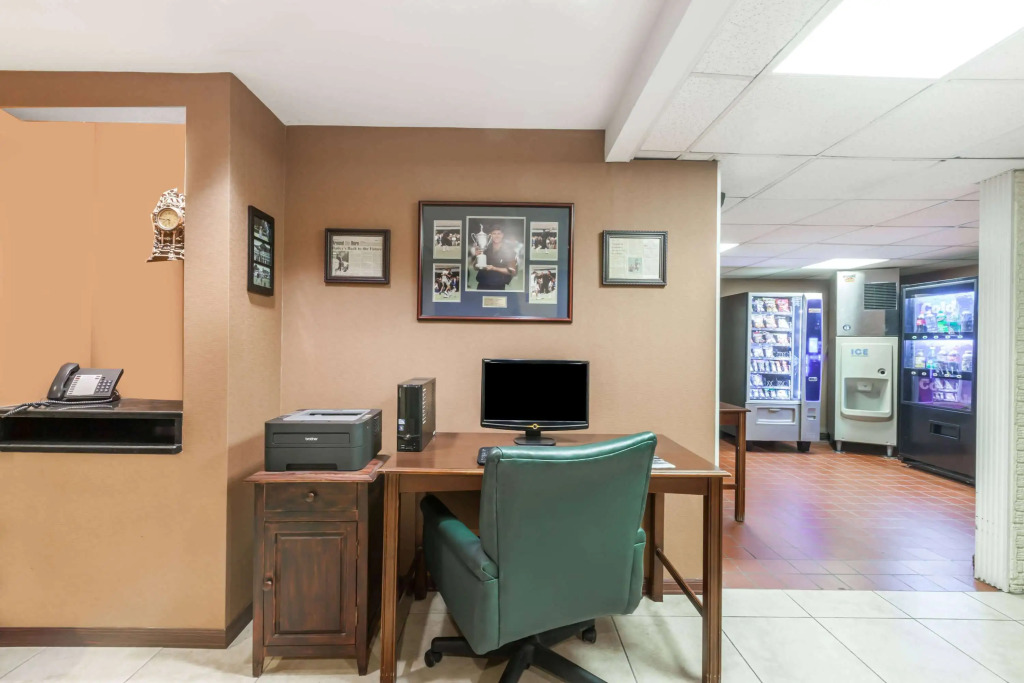 Travelodge Inn & Suites by Wyndham Albany