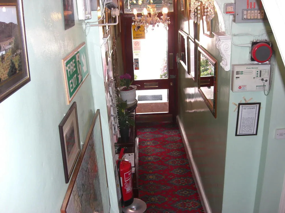 Albany Hotel