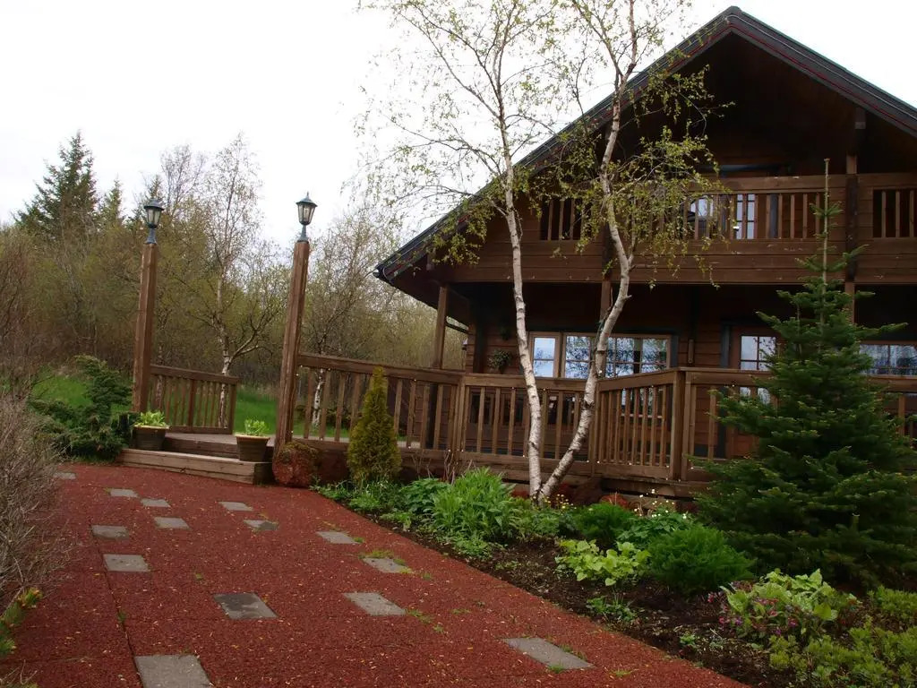 Guesthouse Fagrilundur