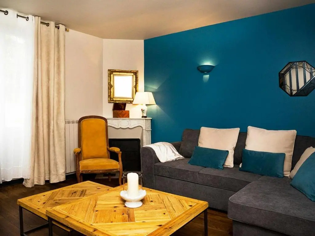 Maison Déols, 6 pièces, 14 personnes - FR-1-591-167