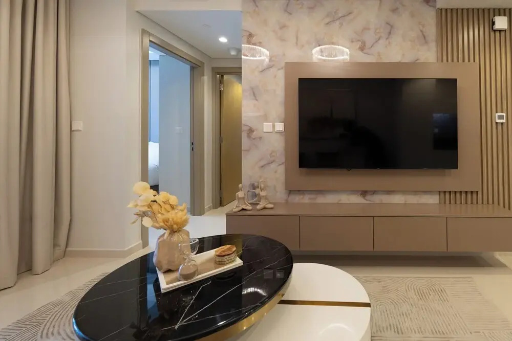 Keyrock Living- Luxe 2BR in Business Bay