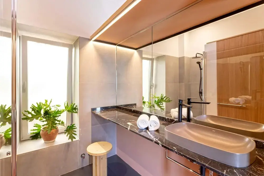 Unique Sevillian House with Pool. Casa Tintes