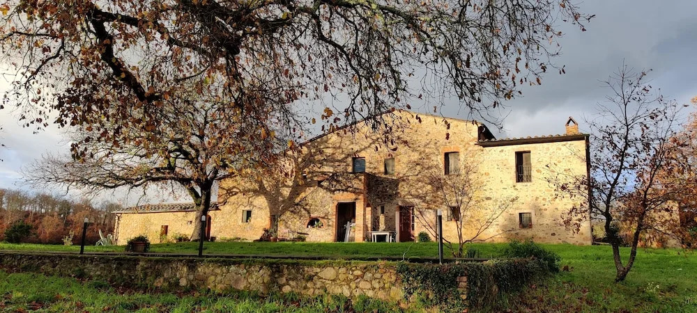 la Casa - Agriturismo With Pool Between Siena and Grosseto