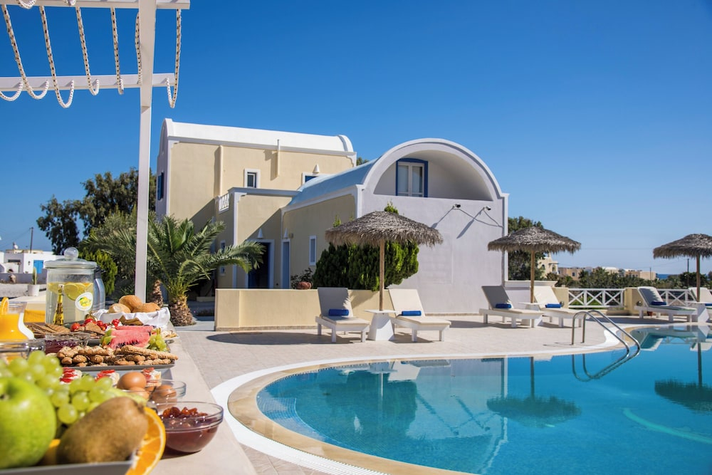 1-bed Apt at Bella Santorini, Near Perivolos Beach